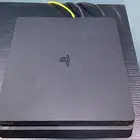 للبيع بلايستيشن 4