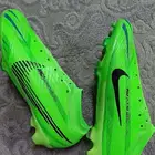 بوت نايك الاخضر للبيع