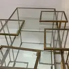 طاولات قزاز نظيفه جدا