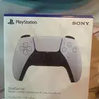 يد سوني فايف بكرتونها