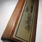 تفصيل على الطلب استاندات اسم المكتب بخامات طبيعية وفخمة