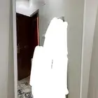 مرايه وطاوله