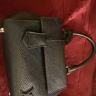 شنطه لويس فيتون   كلوني   لون أسود