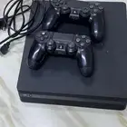 بلاستيشن للبيع مع جميع اسلاكه ويدينه
