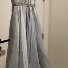 فستان للبيع