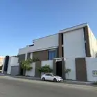للبيع فيلا فاخرة موثثة اثاث فاخر موقع مميز