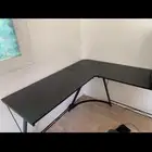 طاوله وكرسي للبيع قيمنق