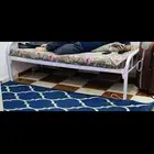 يوجد 2 سرير حديد شبك بحاله ممتازه يشبه الجديد اللون ابيض