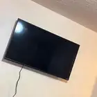 شاشه تلفزيون 32 بوصه الشاشه نضيفه الشاشه عادي ولايسا سمورة