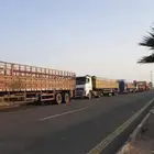 تريلا جوانب نقل الأعلاف والبرسيم البضائع المدينه القصيم جده