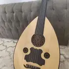 عود سوري دمشقي نضيف و أوتاره جديده وصوته فنان.