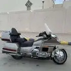 قولد وينق كلاسيك لإفتتاحات والعرض في المناسبات الوطنيه