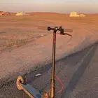 سكوتر واقف