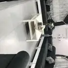 كنب مع ستارتين وطاولتين جانبيه وطاوله بالنص