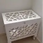دولاب ينفتح من فوق ونظيف ومساحته زينه