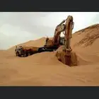 معدات ثقيله وشاحنات