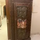 للبيع المستعجل دولاب عبايات نظيف