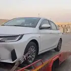 للبيع يارس 2026 سعودي لوحات نص فل وستاندر بسعر رمزي اقل سعر