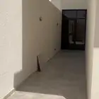 دور أرضي جديد للإيجار في حي عكاظ مخطط العجلان