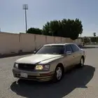 لكزس LS 400