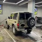 للبيع ربع رفرف