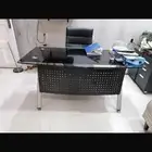 مكتب مستعمل للبيع