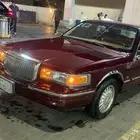 لنكولن تاون كار 1995