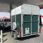 عربه لنقل الخيل وخبره فحص خيل