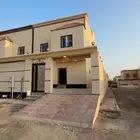 للبيع فيلا دبلكس مستخدم 4 سنوات الصك حر يقبل البنك