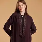 محل عبايات للتقبيل في ممشى الهجرة