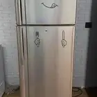 ثلاجه مافيه اي عيب يشتغل مرة كويس الاثنين ب 700