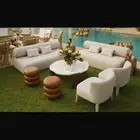كراسي كنب وشاشات عرض ايجار