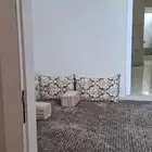 شقة عزاب مؤثثة للإيجار الشهري بحي الخير