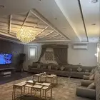 كنب جديد نظيف ب 1300قابل ل التفاوض مع الطاولات و الاكسسوارت