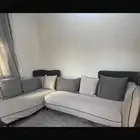 كنب نظيف وممتاز