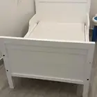 سرير اطفال