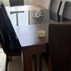 طاوله بدون كراسي