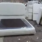 سرير بوكليه مقاس 200 160 عليه اكياسه