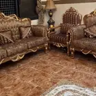 للبيع كنب تركي نظيف مكون من 5 قطع يكفي ل 8 اشخاص