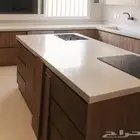 تنفيذ وتفصيل مغاسل وطاولات ومطابخ رخام طبيعي وصناعي