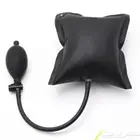 منفاخ لفتح الباب