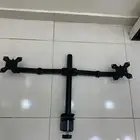 ستاند ششات تركب عليه شاشتين ويثبت على الطاوله