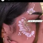 رسم على الوجه