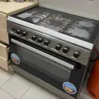 فرن غاز استخدام نظيف اقل من 5 شهور بحالة الجدية 5شمعة