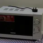 ميكروويف مستعمل نظيف للبيع