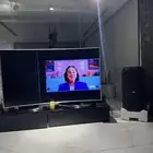 ثلاث تلفزيونات أل جي وسامسونج