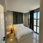 سرير ومرتبه ودولاب للبيع بحاله جيدة جديدة