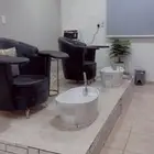 مشغل نسائي للتقبيل بحي الجامعه بالظهران