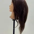 ملكان لتعليم التساريح شعر اسود مايل بني