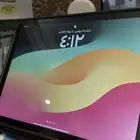 ايباد الجيل العاشر نظيييف جدا  64 جيجا فضي